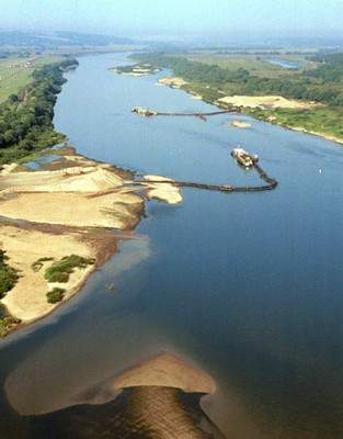 Oka river - excellent place for air photography. Oka river - excellent place for air photography.